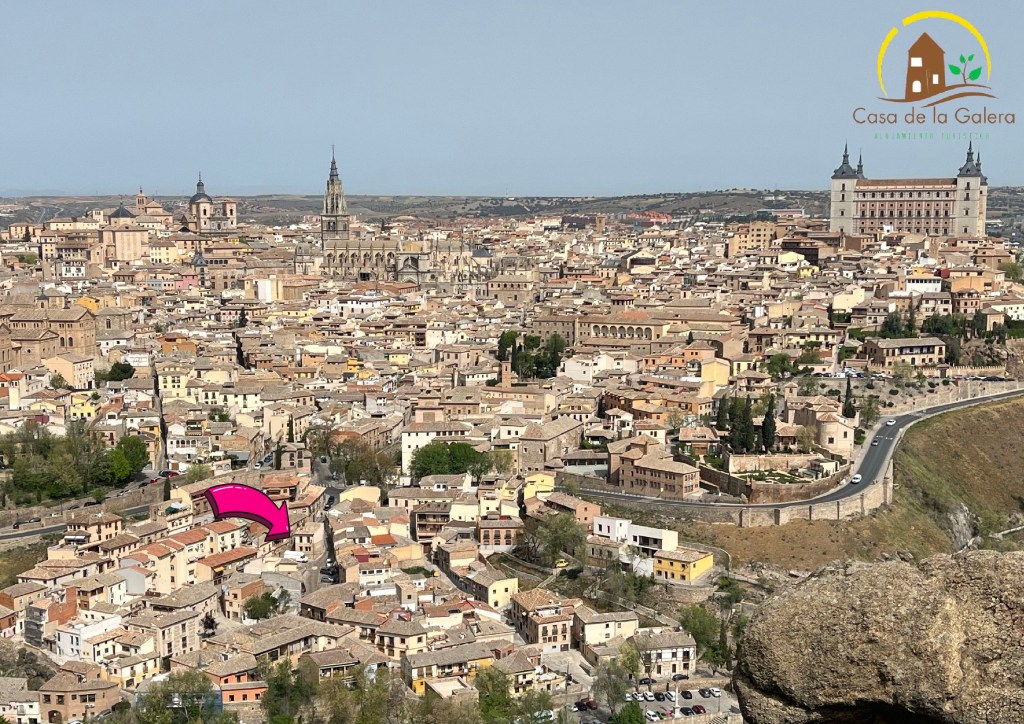 paroramica de toledo con nuestro Alojamiento turistico en el centro