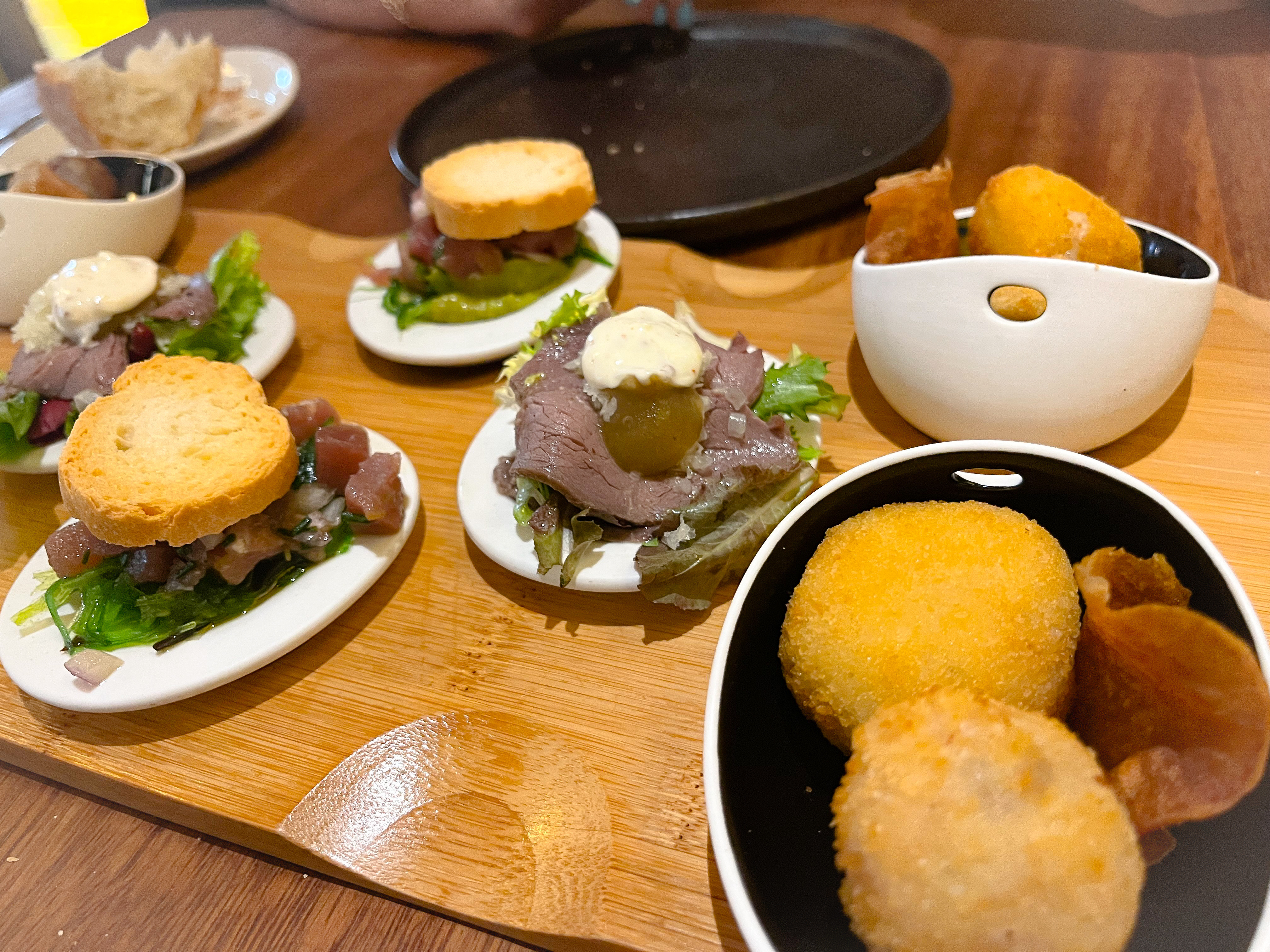 plato desgustacion restaurante Alfileritos 24 cerca del alojamiento turistico casa de la galera en toledo